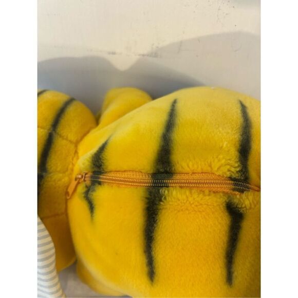 Garfield 16" pj hat 1981 zipper stuffed animal - Picture 6 of 8